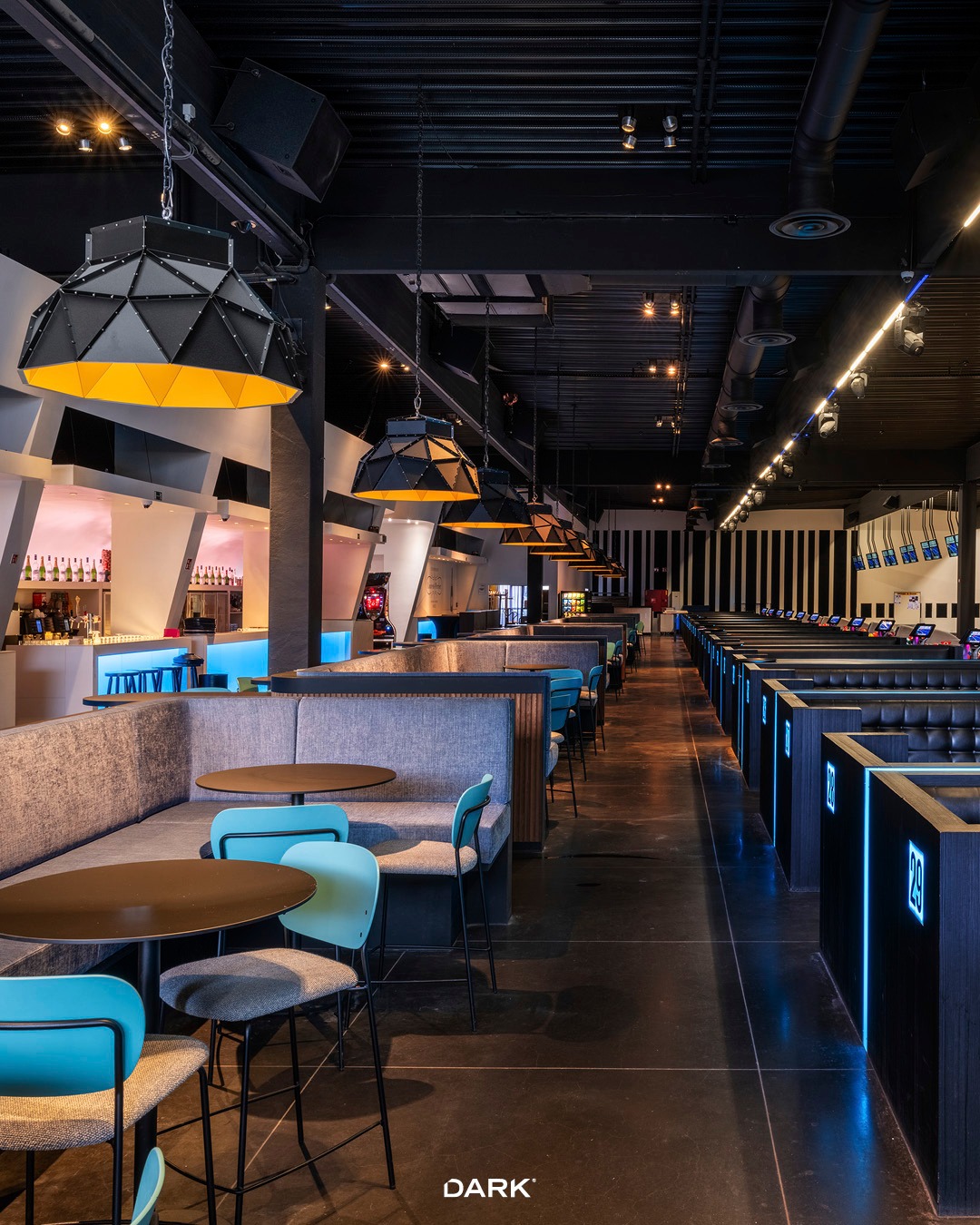 A timeless piece in a new setting.
For Bowling Stones Brussels, they integrated our design classic APOLLO to elevate the atmosphere with warm light and a strong architectural presence. Still going strong—project after project.

#DARK #DesignClassic #APOLLO #Brussels #HospitalityDesign #LightingDesign #darkbe #darklighting #interiordesign #design #designverlichting #ikkoopbelgisch #belgischmerk #belgiandesign #interieurdesign #interiordesign #productdesign #designlighting #lighting #verlichting #wealllovethedark