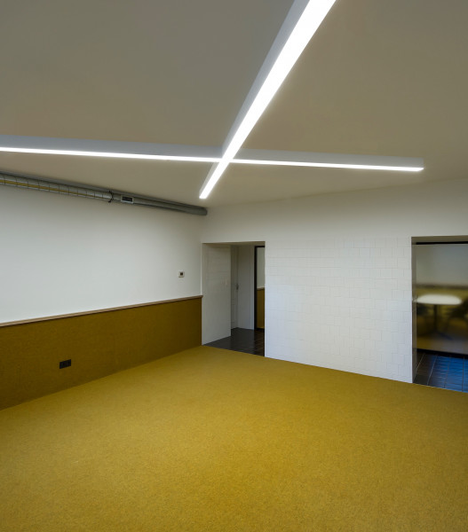 IMPACT HOUSE 017