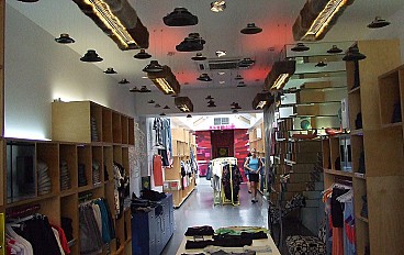 Lee Store