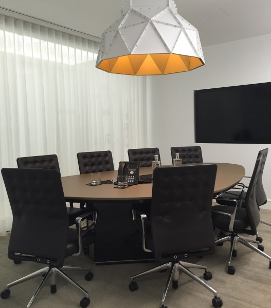 APOLLO white gold Madrid Office -LR