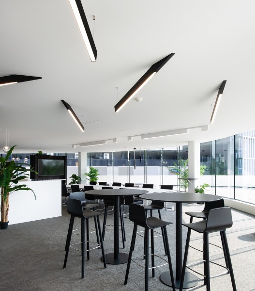 Angle beam FLANDERS INSURANCE 017
